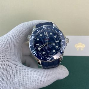 Alternative view of Royal Authentic Photos: Omega Seamaster 300 Series Blue Dial Seamaster